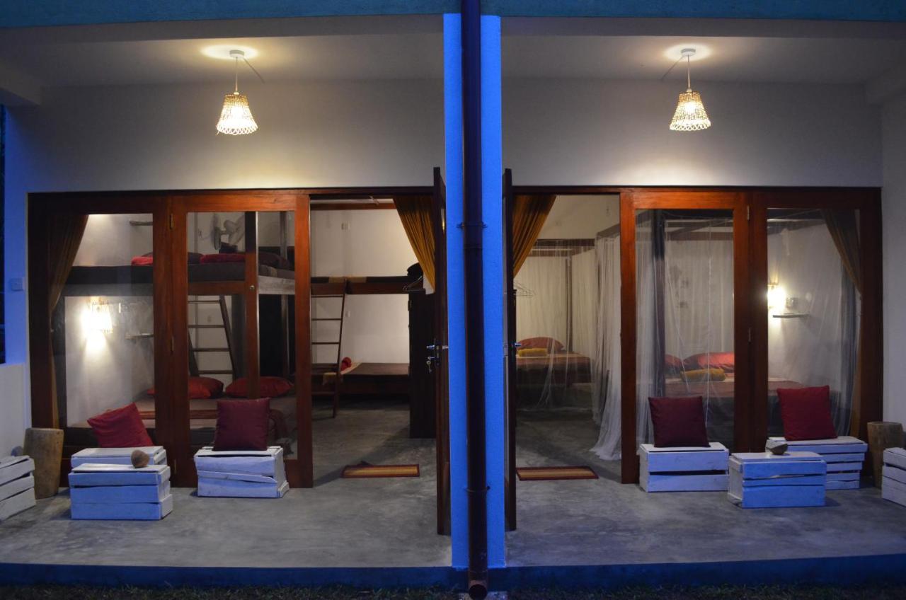 Chez Podi Surf Stay Mirissa Dış mekan fotoğraf